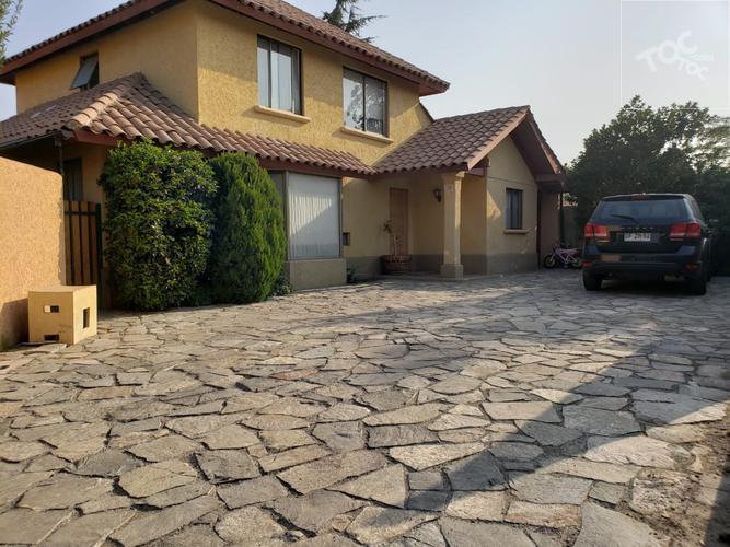 Av casa de piedra condomino el Belloto 013 casa, Ayres de Chicureo Colina