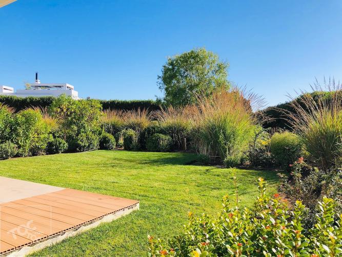 Impecable departamento con jardín en Marbella