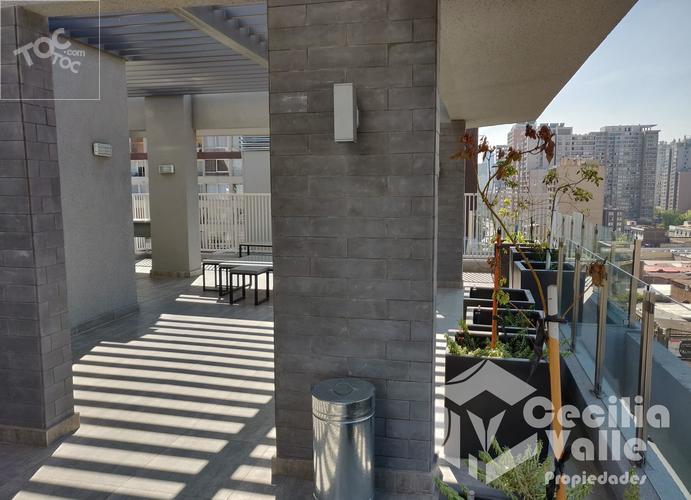 Arriendo Departamento - 1 Dormitorio - Santa Rosa - Metro Santa Lucia