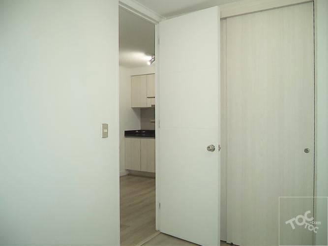 ARRIENDO METRO SANTA LUCIA / SANTA ROSA / TARAPACA
