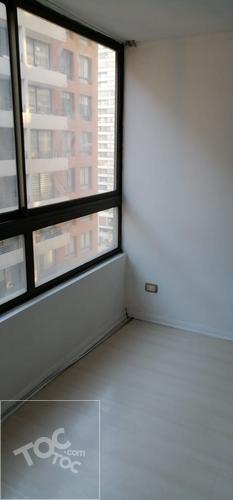 ARRIENDO DEPARTAMENTO DE 1D 1B A DOS CUADRAS DEL METRO ESTACIÓN SANTA ANA SALIDA SAN MARTÍN EN SANTIAGO CENTRO