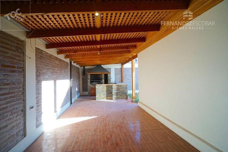 SAN FELIPE - VENTA CASA 3D 2B Portones del Inca