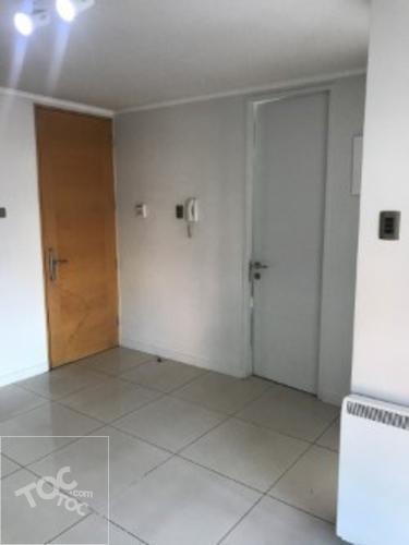 1 Habitación y 1 Baño Sara Del Campo 535 Metro Santa Lucia