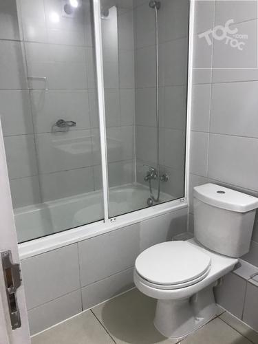 1 Habitación y 1 Baño Sara Del Campo 535 Metro Santa Lucia