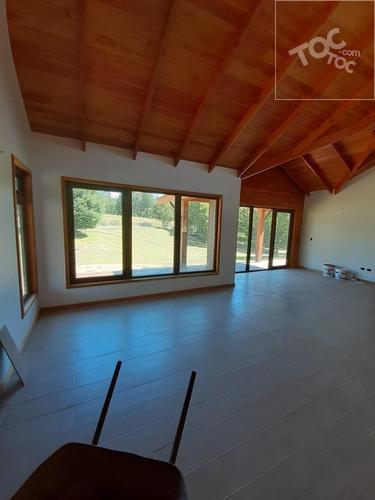 Buscas Tranquilidad y Confort Quieres Vivir en un lugar privilegiado, donde prima la calidad en construcción y diseño? Vendo Casa a estrenar, en parc