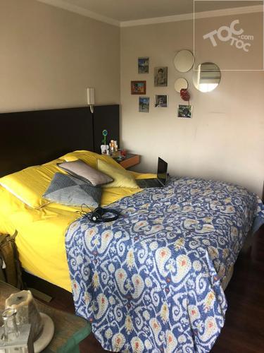 Magnífico y nuevo depto. 3 dormitorios más servicios, 4 baños, estacionamiento y bodega.