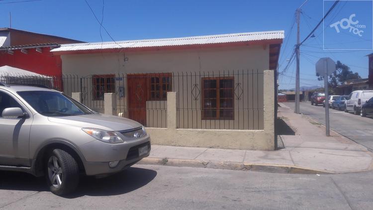 Calle Gabriel Coll 2755, La Serena