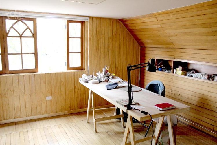 Hermosa casa en la Reina con Extenso Terreno