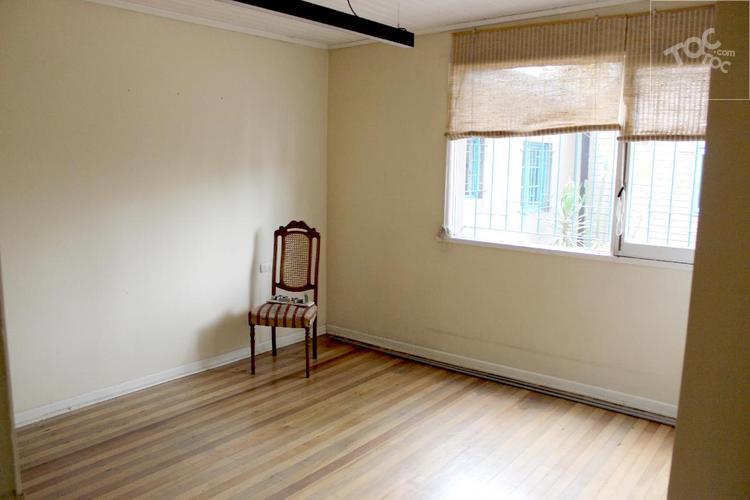 Hermosa casa en la Reina con Extenso Terreno