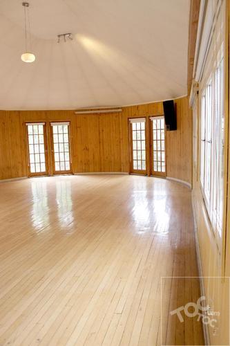 Hermosa casa en la Reina con Extenso Terreno