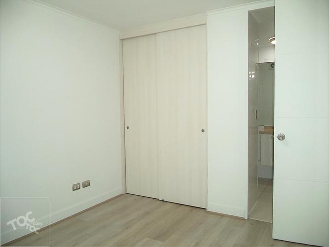 ARRIENDO METRO SANTA LUCIA / SANTA ROSA / TARAPACA