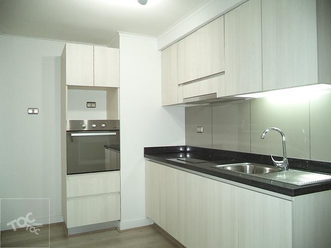 ARRIENDO METRO SANTA LUCIA / SANTA ROSA / TARAPACA