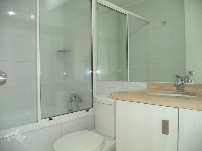 ARRIENDO METRO SANTA LUCIA / SANTA ROSA / TARAPACA