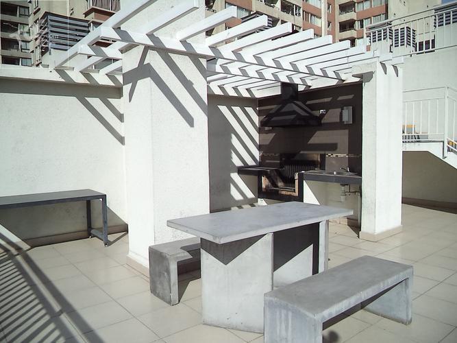ARRIENDO METRO SANTA LUCIA / CARMEN / MARIN