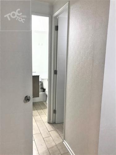 ARRIENDO METRO SANTA LUCIA / CARMEN / MARIN