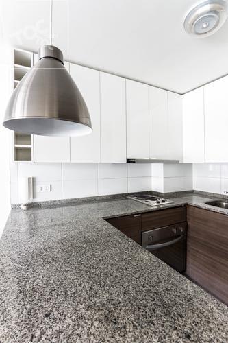 ARRIENDO METRO SANTA LUCIA / CARMEN / MARIN