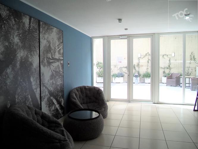 ARRIENDO METRO SANTA LUCIA / CARMEN / MARIN