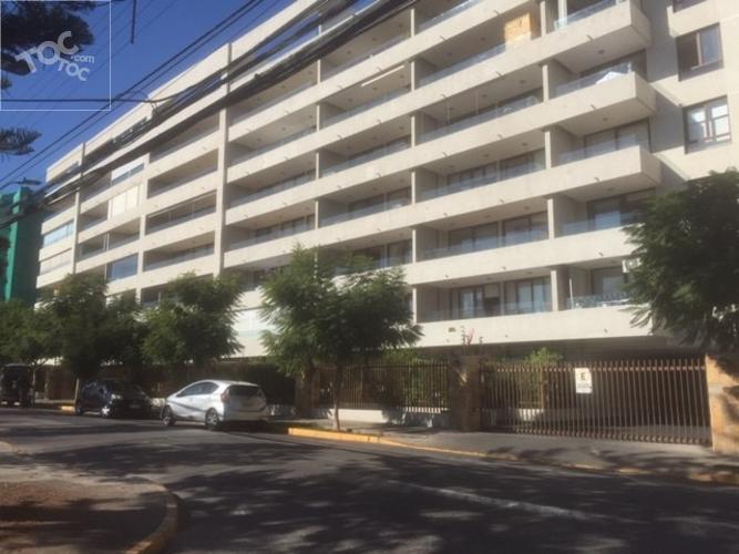 Excelente departamento en Las Verbenas, a pasos de Mall Alto Las Condes.