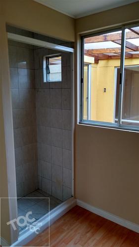 Gran casa de 161m² en Huertos Familiares frente a supermercado.