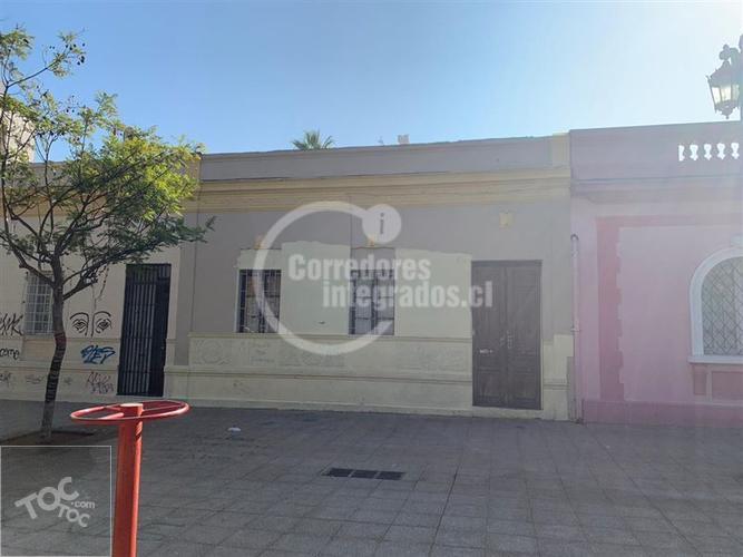 Plaza Manuel Rodriguez / Almirante Latorre