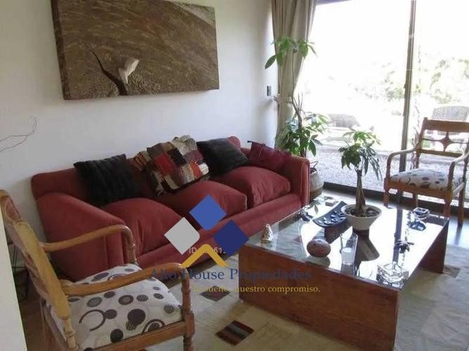 Excelente Casa Mediterránea en Condominio Jardín Oriente Alto el Manzano Til-Til.