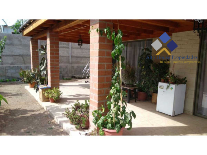 Casa Modelo Fuji en Alto el Manzano Til-Til.