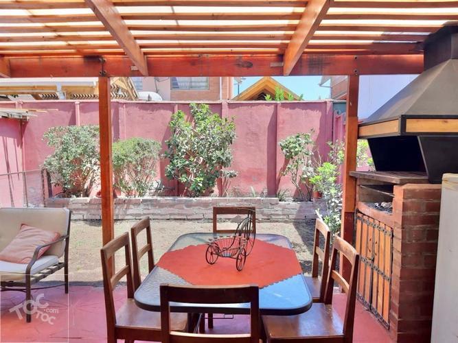 Se vende Casa Jardin Alto 5D 4B