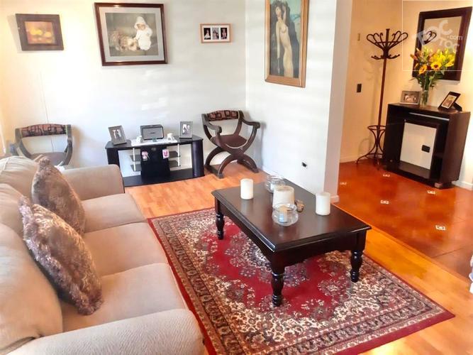 Se vende Casa Jardin Alto 5D 4B