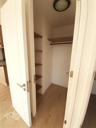 DEPARTAMENTO EN ARRIENDO CON BODEGA EN SANTA ELENA 840 SANTIAGO CENTRO