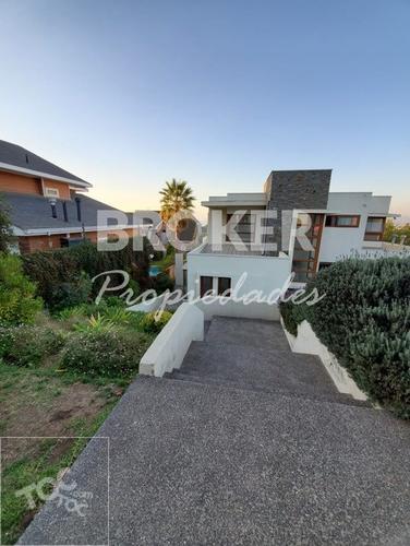 BROKER VENDE CASA LOMAS DE MONTEMAR NUEVA