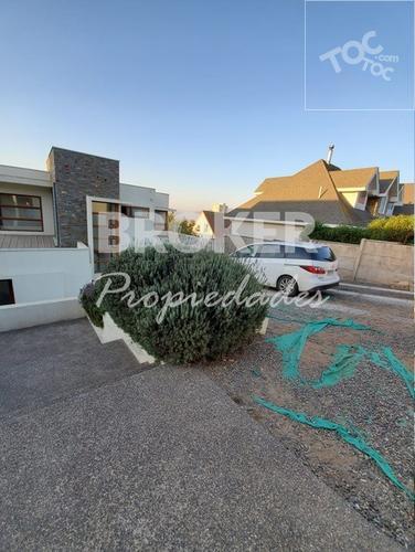 BROKER VENDE CASA LOMAS DE MONTEMAR NUEVA