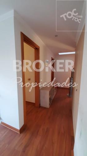 BROKER VENDE CASA LOMAS DE MONTEMAR NUEVA