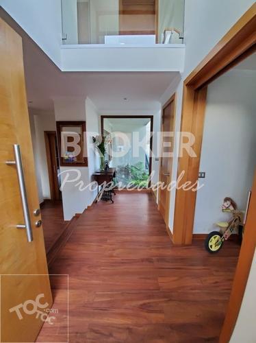 BROKER VENDE CASA LOMAS DE MONTEMAR NUEVA