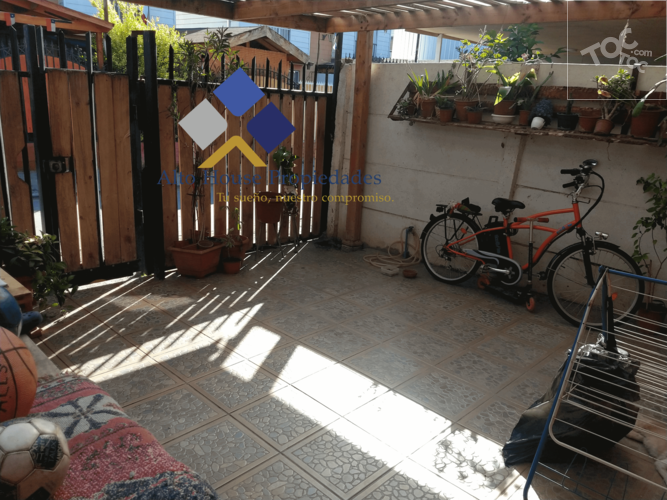 Se Vende Casa en Villa Fundadores, Renca
