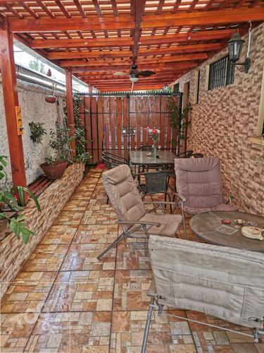 Tannembaun esquina San José