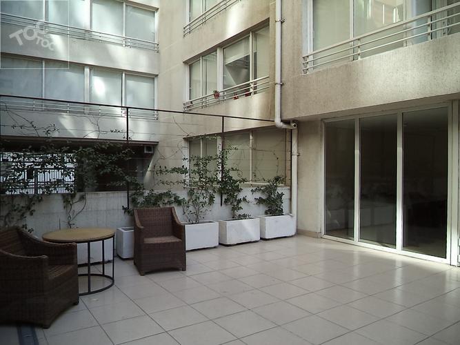 ARRIENDO METRO SANTA LUCIA / CARMEN / MARIN