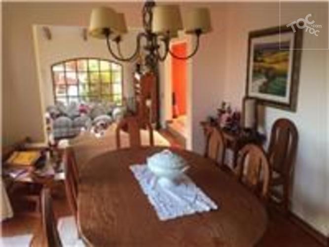 BROKER VENDE CASA JARDIN DEL MAR 4D+4B+PISCINA + VISTA