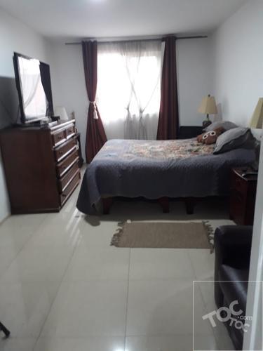 Venta Casa Grande en Macul