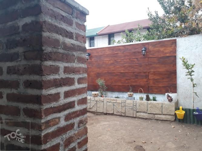 Venta Casa Grande en Macul