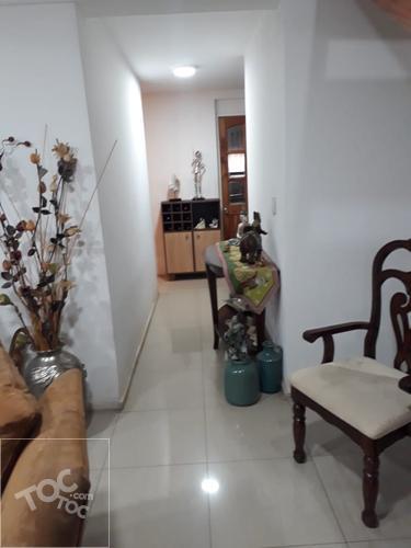 Venta Casa Grande en Macul