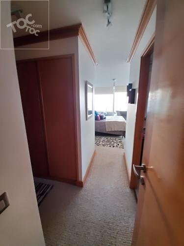 BROKER VENDE DEPTO 1A LINEA LA CORNISA