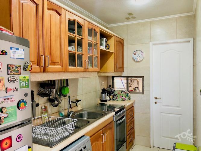 Práctico departamento en condominio