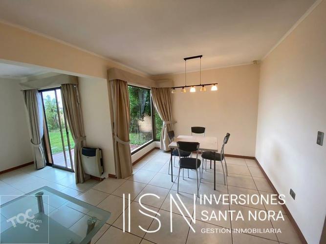 Amplia casa 5 dormitorios, gran vista hacia el mar, Sector San Joaquín