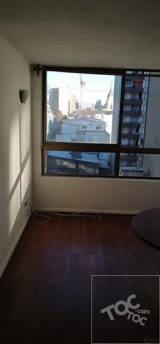 ARRIENDO DEPARTAMENTO DE 1D 1B A DOS CUADRAS DEL METRO ESTACIÓN SANTA ANA EN SANTIAGO CENTRO