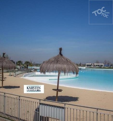 ARRIENDO DEPARTAMENTO 2D 1B CON ESTACIONAMIENTO EN CONDOMINIO LAGUNA NORTE / ZONA DE VALLE GRANDE / ENTRE LAMPA Y QUILICURA