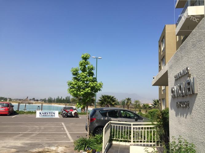 ARRIENDO DEPARTAMENTO 2D 1B CON ESTACIONAMIENTO EN CONDOMINIO LAGUNA NORTE / ZONA DE VALLE GRANDE / ENTRE LAMPA Y QUILICURA