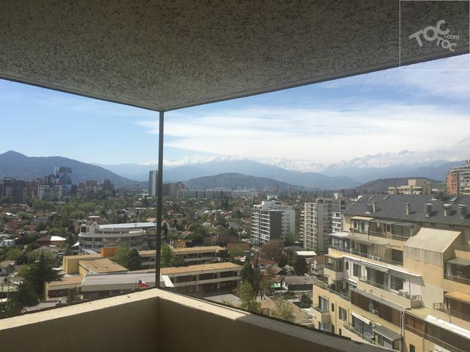 SE ARRIENDA AMPLIO DEPTO. 4D/4B + 2 ESTAC. – MANQUEHUE/COLON