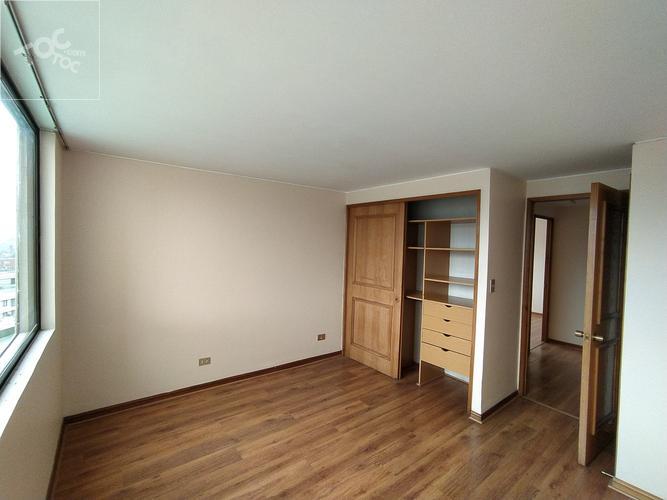 SE ARRIENDA AMPLIO DEPTO. 4D/4B + 2 ESTAC. – MANQUEHUE/COLON