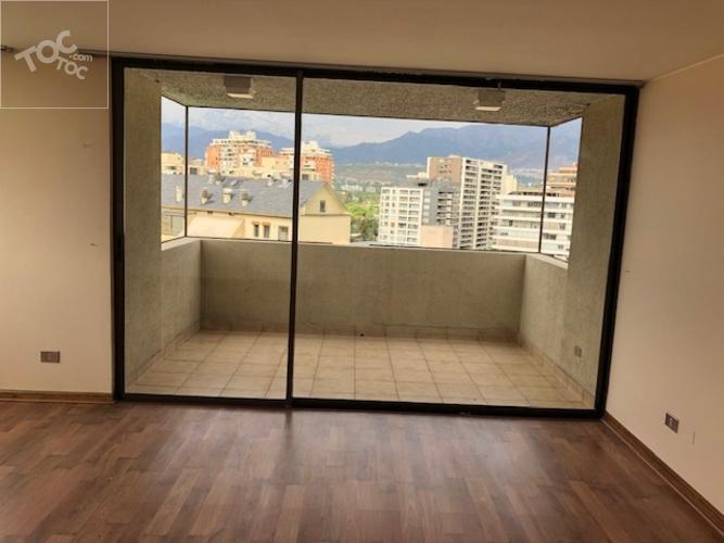 SE ARRIENDA AMPLIO DEPTO. 4D/4B + 2 ESTAC. – MANQUEHUE/COLON
