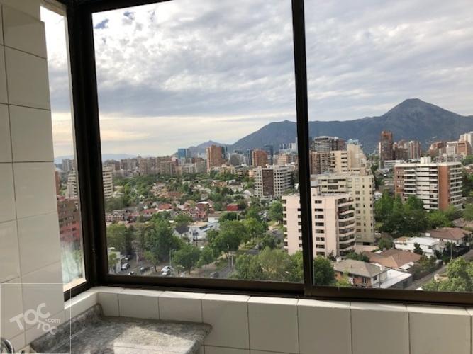 SE ARRIENDA AMPLIO DEPTO. 4D/4B + 2 ESTAC. – MANQUEHUE/COLON